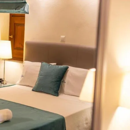 Kastro Maini Hotel 3*