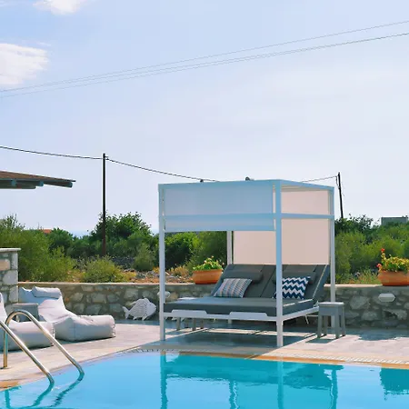 Kastro Maini 3*