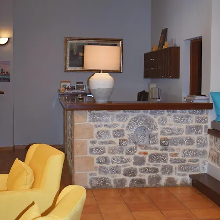 Szálloda Kastro Maini