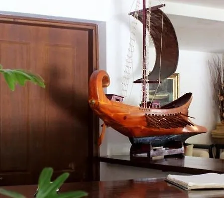 Kastro Maini Szálloda