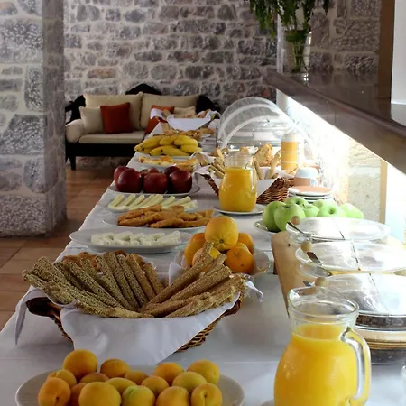 Hotel Kastro Maini
