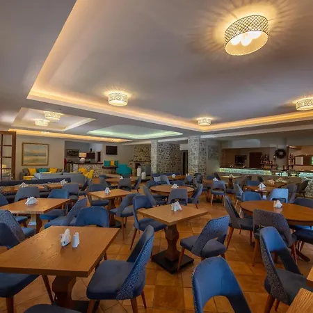 Kastro Maini 에리아폴리스