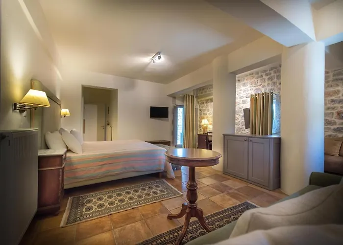 Otel Kastro Maini 3*