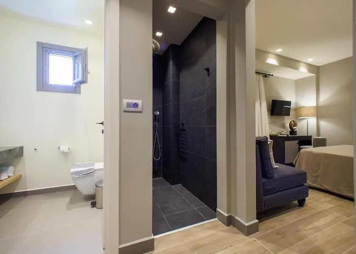 فندق Kastro Maini 3*