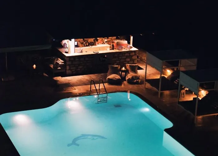 Kastro Maini أريبوليس