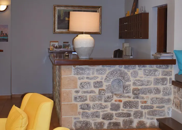 فندق Kastro Maini