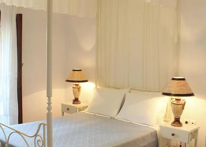 Kastro Maini 3*