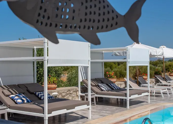 Kastro Maini Hotel 3*